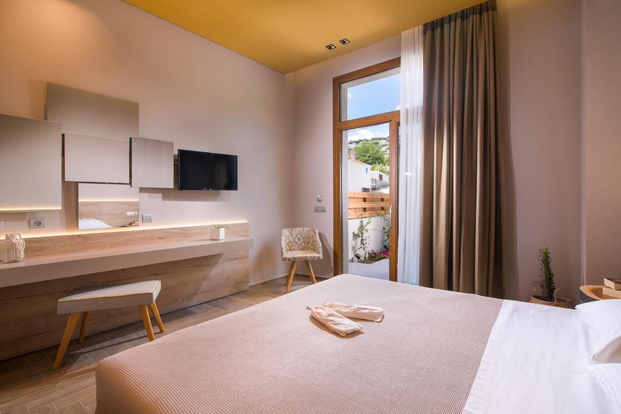 On The Rocks Aparthotel Theologos  Ngoại thất bức ảnh